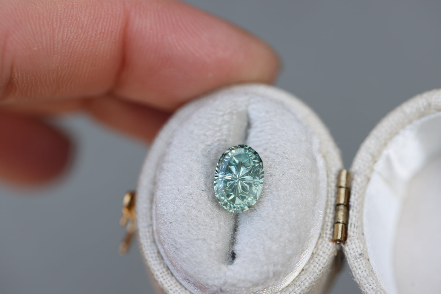 2.79ct oval seafoam mint green sapphire - Starbrite cut by John Dyer