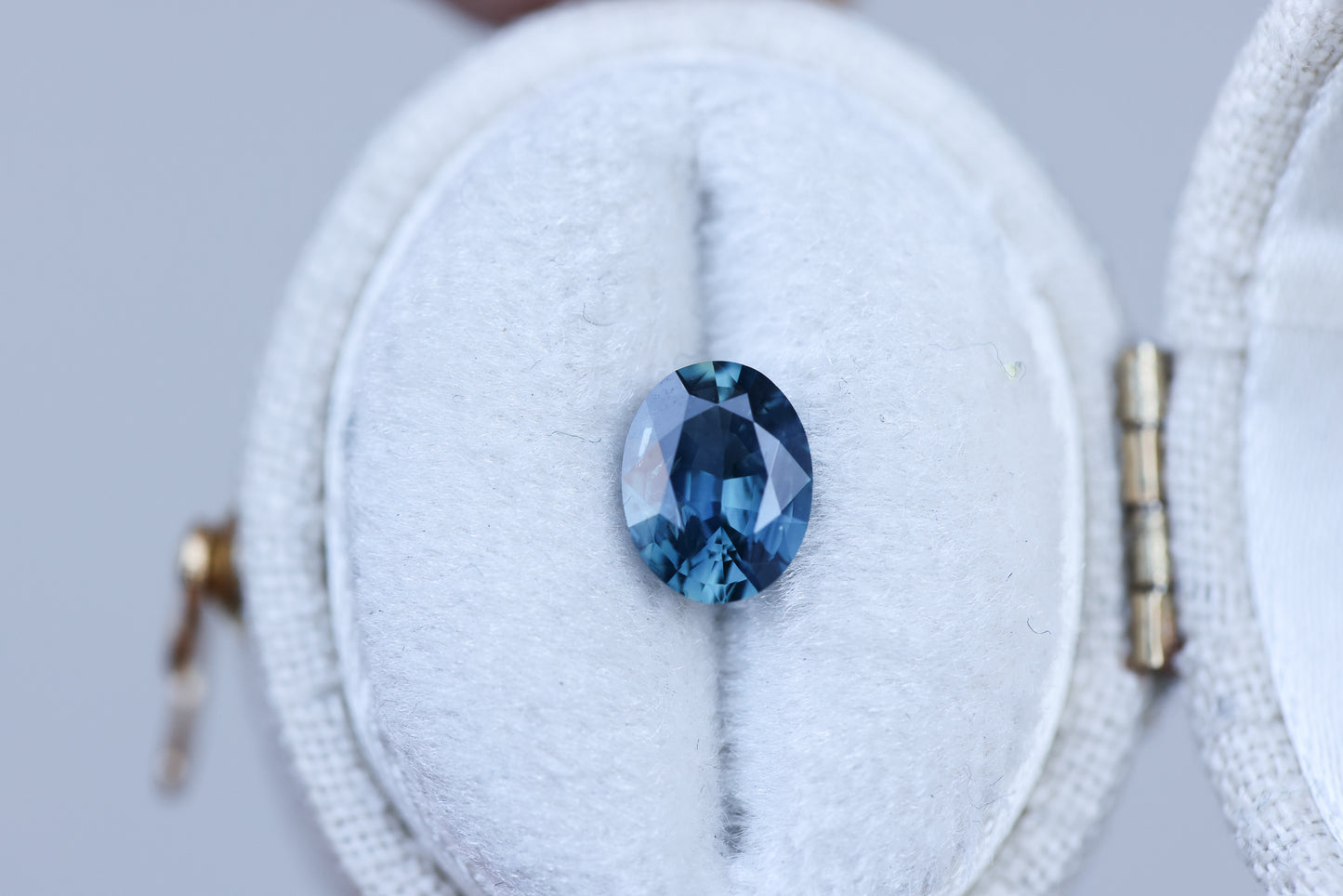 1.09ct oval blue teal sapphire