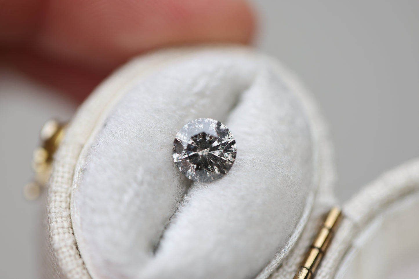 1.04ct round salt and pepper diamond