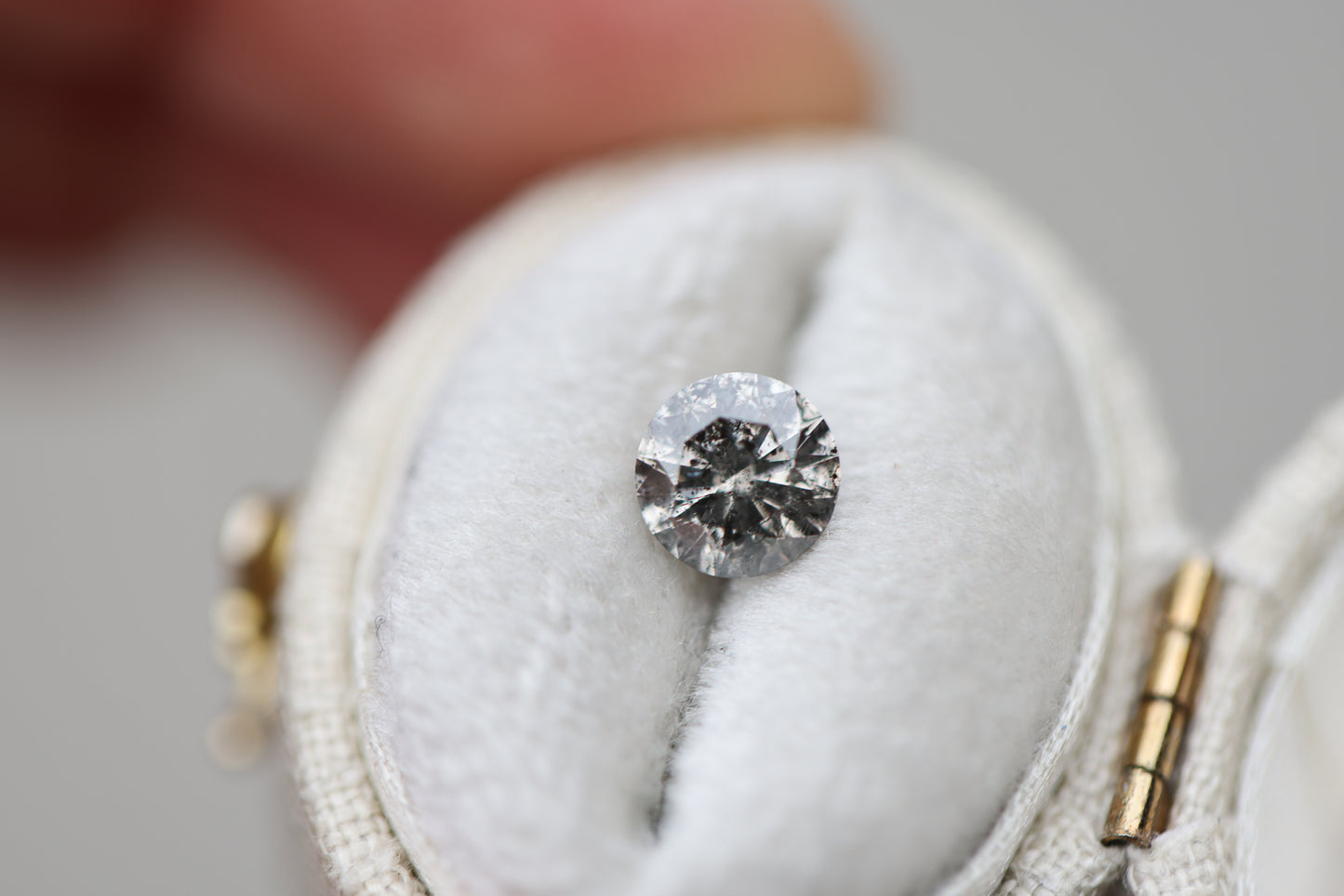 1.04ct round salt and pepper diamond