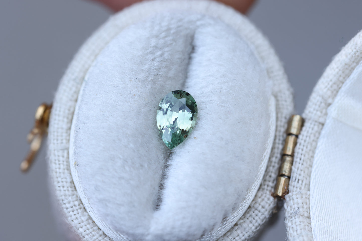 .7ct pear green sapphire