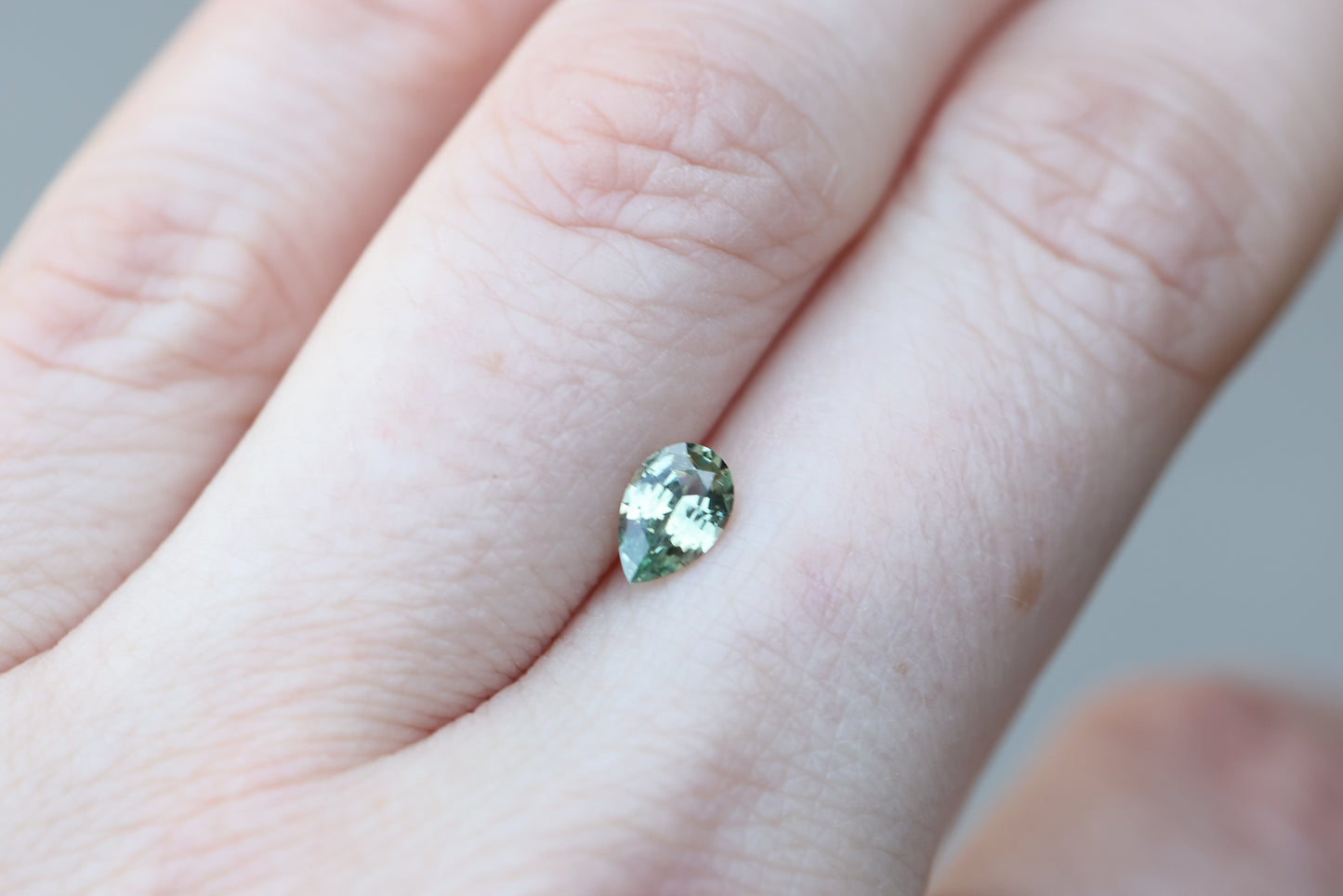 .7ct pear green sapphire