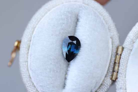 .8ct pear blue teal sapphire