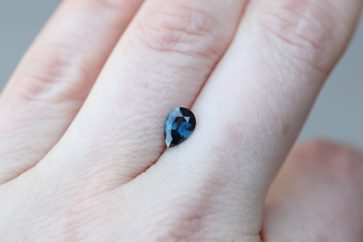 .8ct pear blue teal sapphire