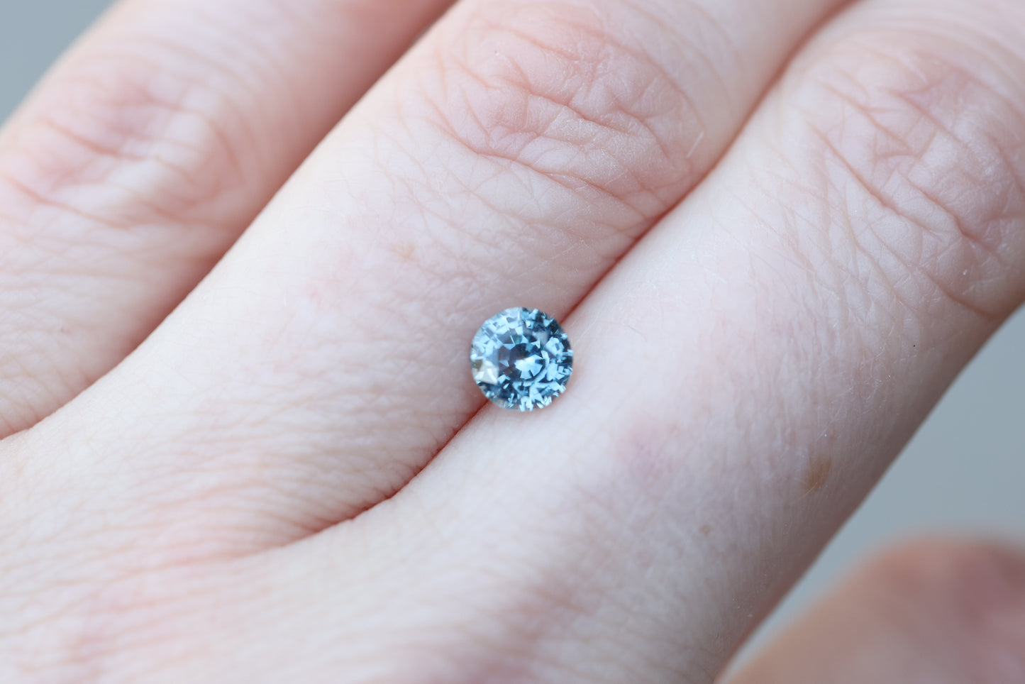 .89ct round blue teal sapphire