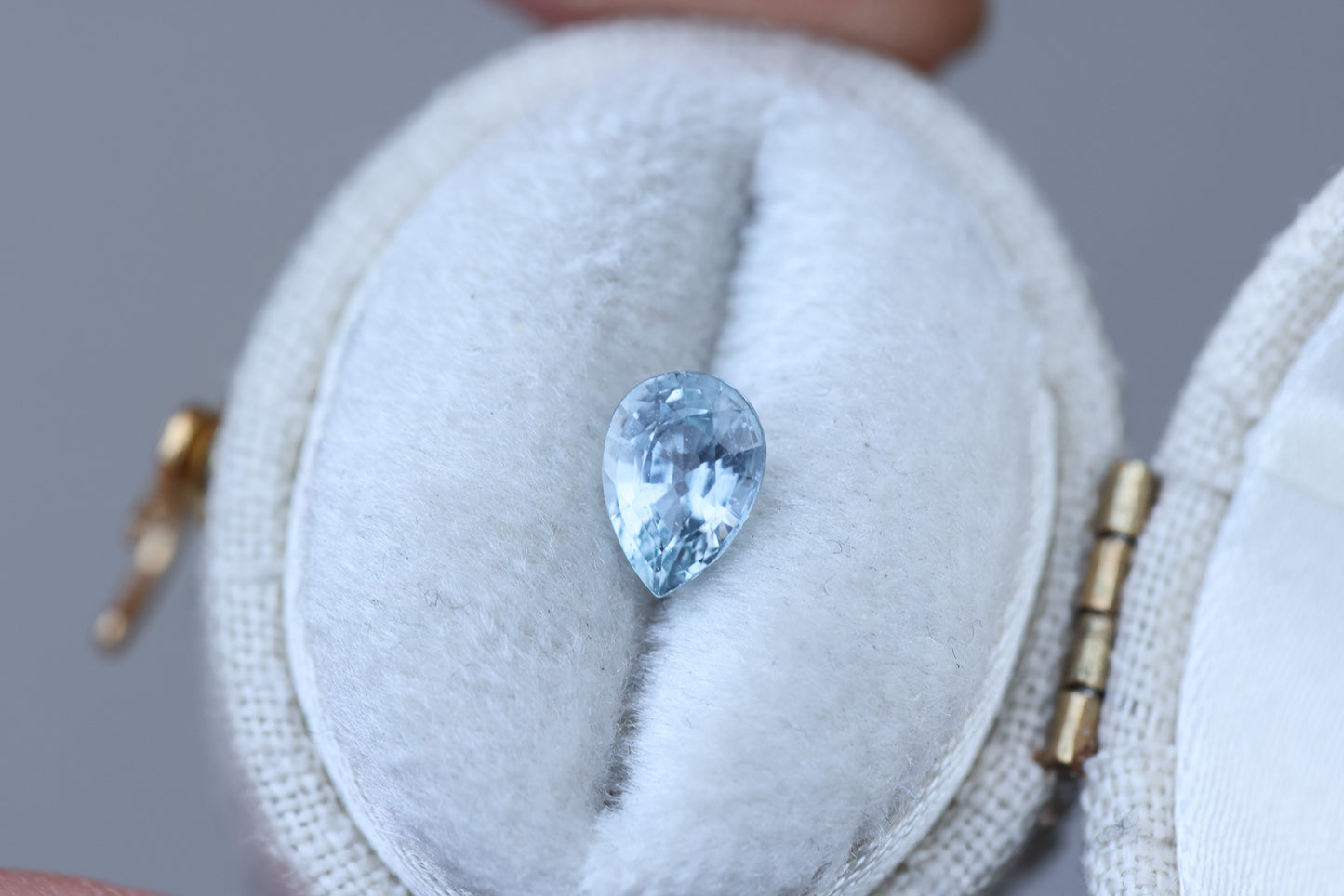 1.05ct pear light blue sapphire