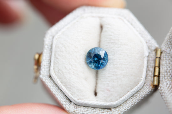 1.12ct round medium blue sapphire