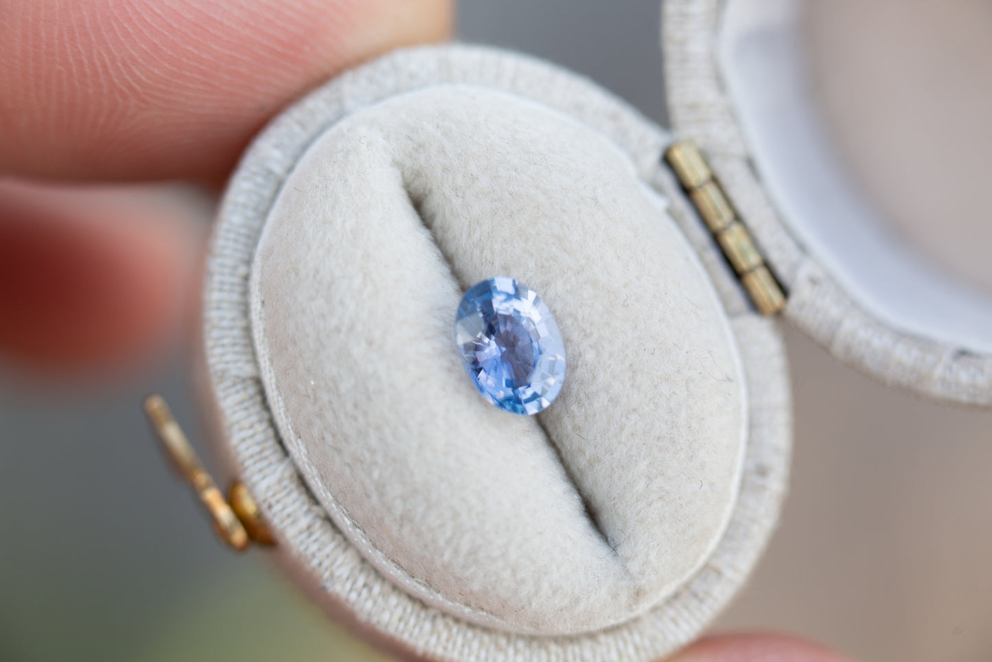 1.05ct oval blue purple sapphire