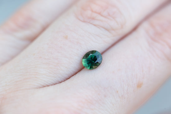 .89ct oval green sapphire
