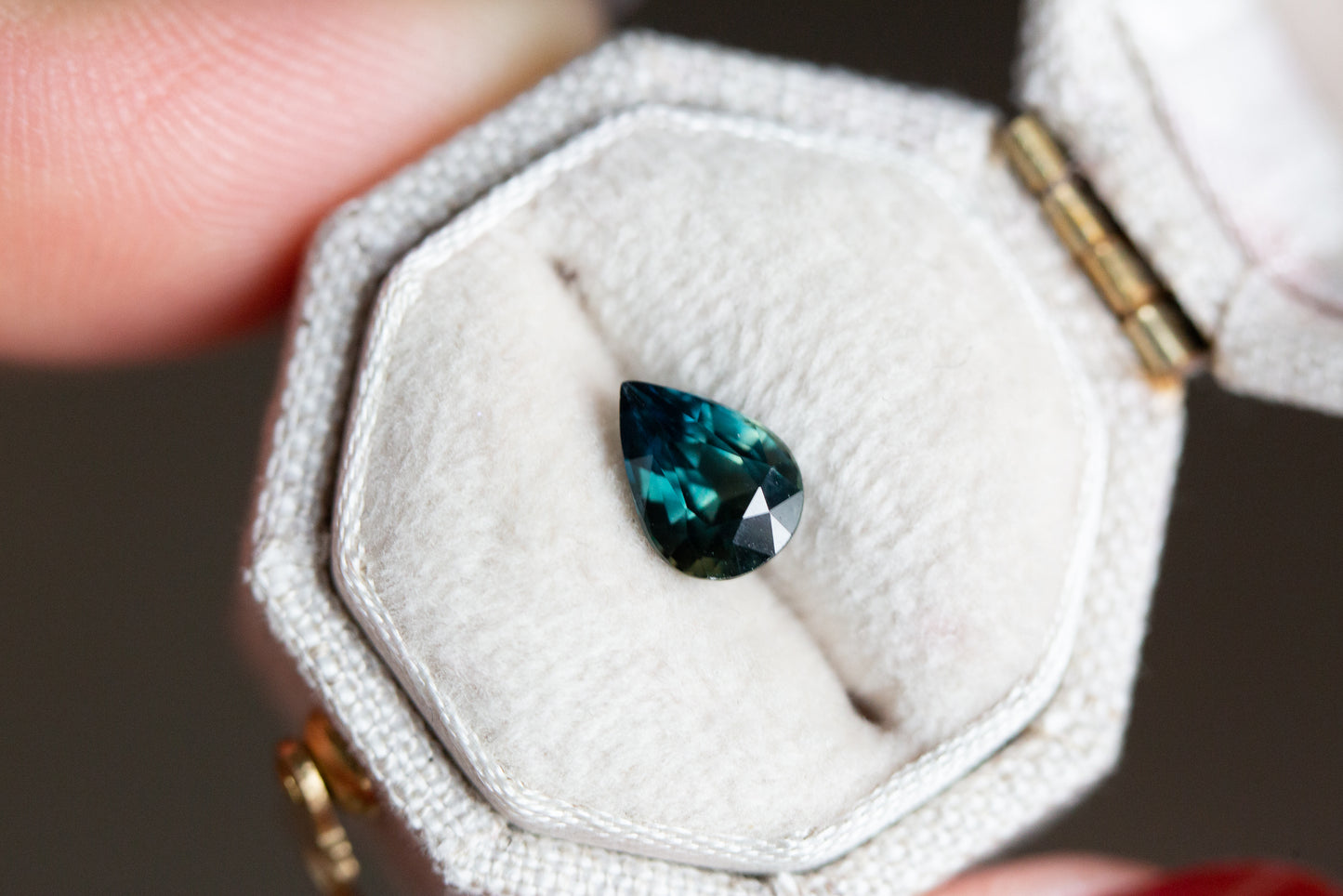 Load image into Gallery viewer, 1.3ct pear deep blue green sapphire
