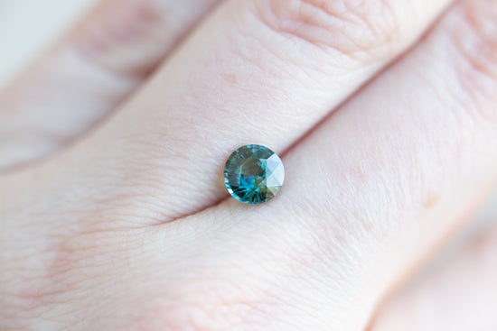 1.26ct round blue green sapphire