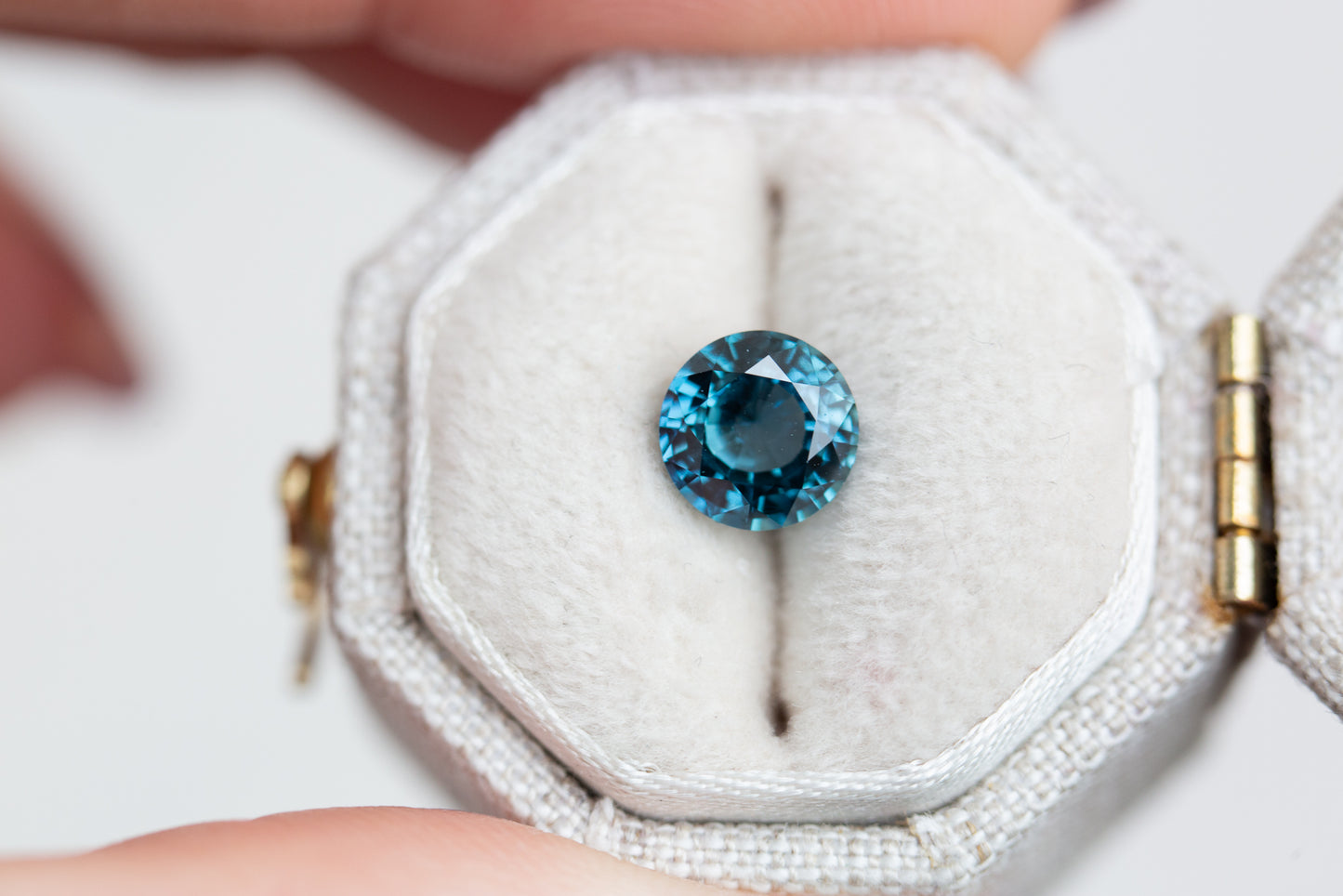 1.53ct round teal blue sapphire