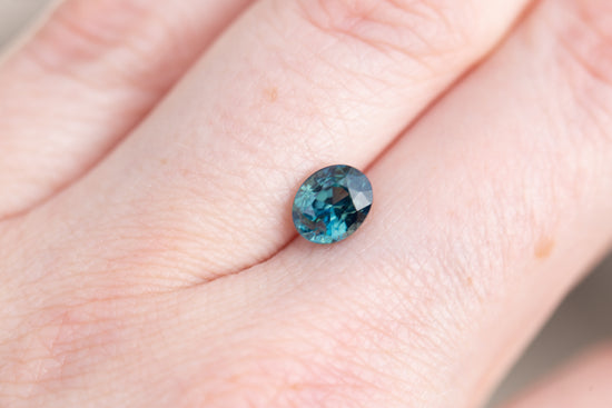 Load image into Gallery viewer, 1.61ct oval blue green sapphire
