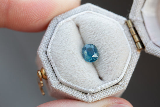 Load image into Gallery viewer, .82ct oval opalescent blue teal
