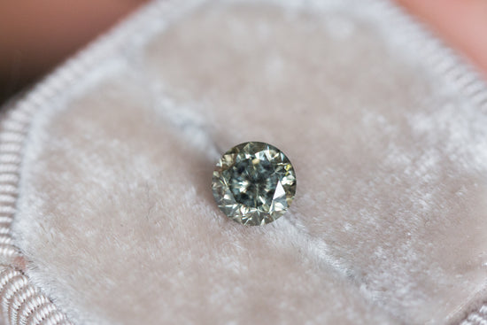 Load image into Gallery viewer, 1.01ct green grey salt and pepper diamond
