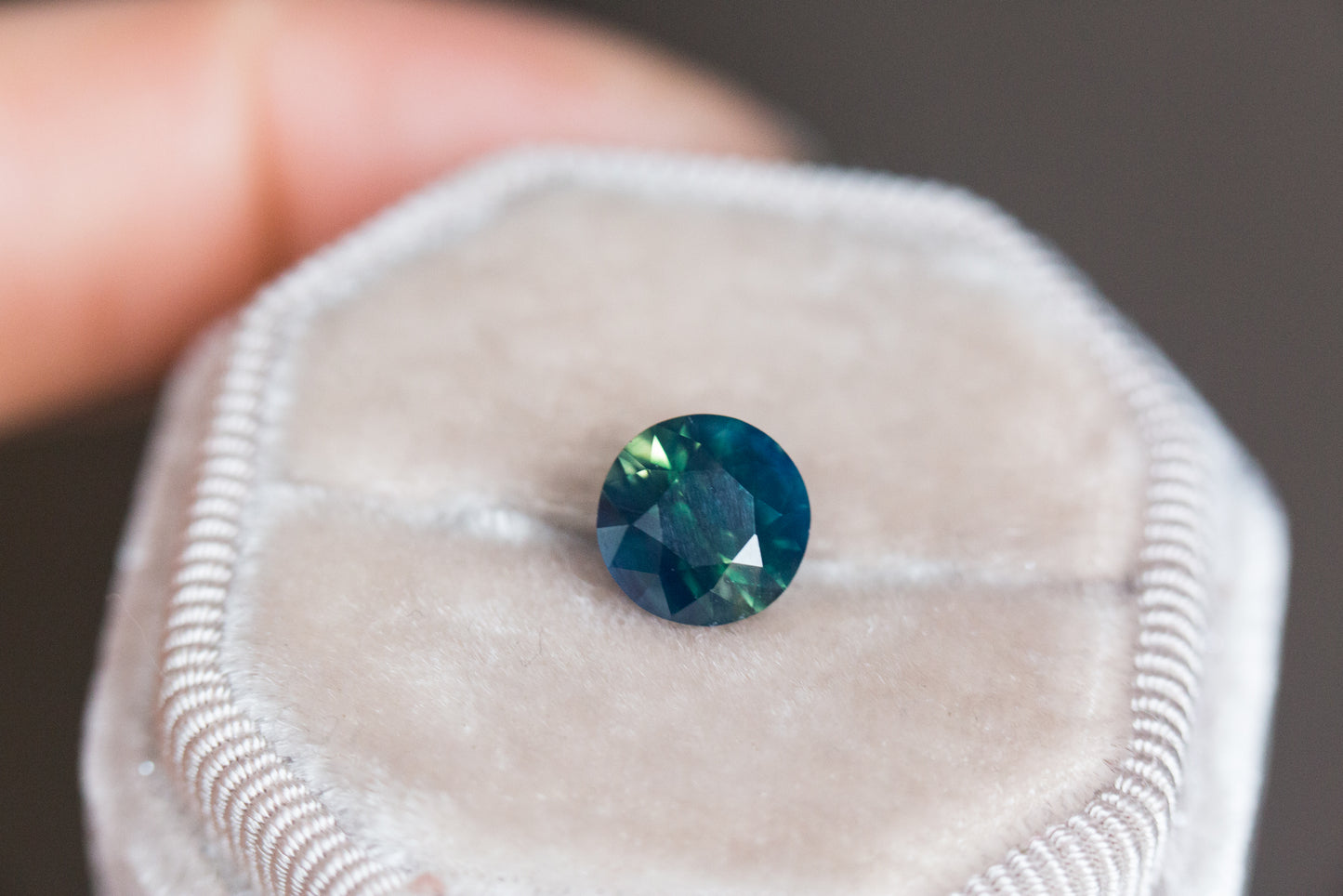 2.86 dark blue opalescent sapphire
