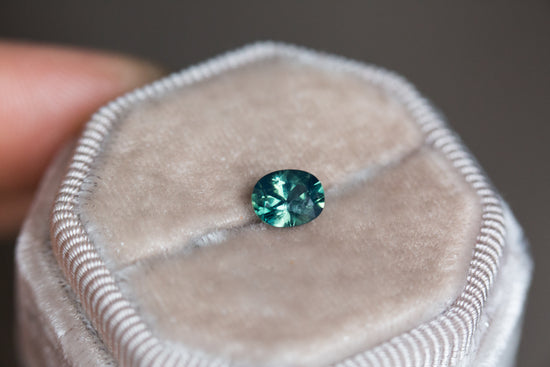 1.04ct teal opalescent sapphire
