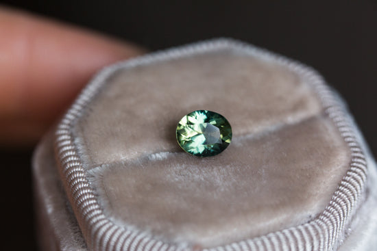 1.46ct oval parti sapphire