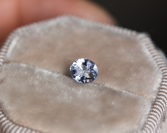 Load image into Gallery viewer, 1.19ct oval light blue parti sapphire
