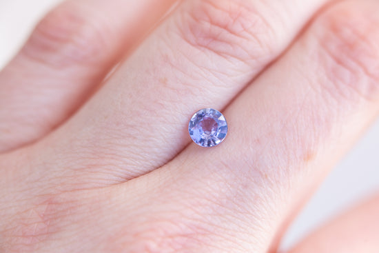Load image into Gallery viewer, .93ct round purple sapphire

