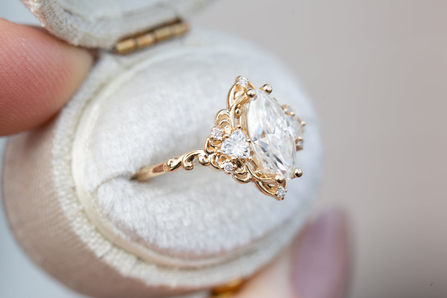 Enchanted Disney Aurora Engagement Ring | Paris Jewellers