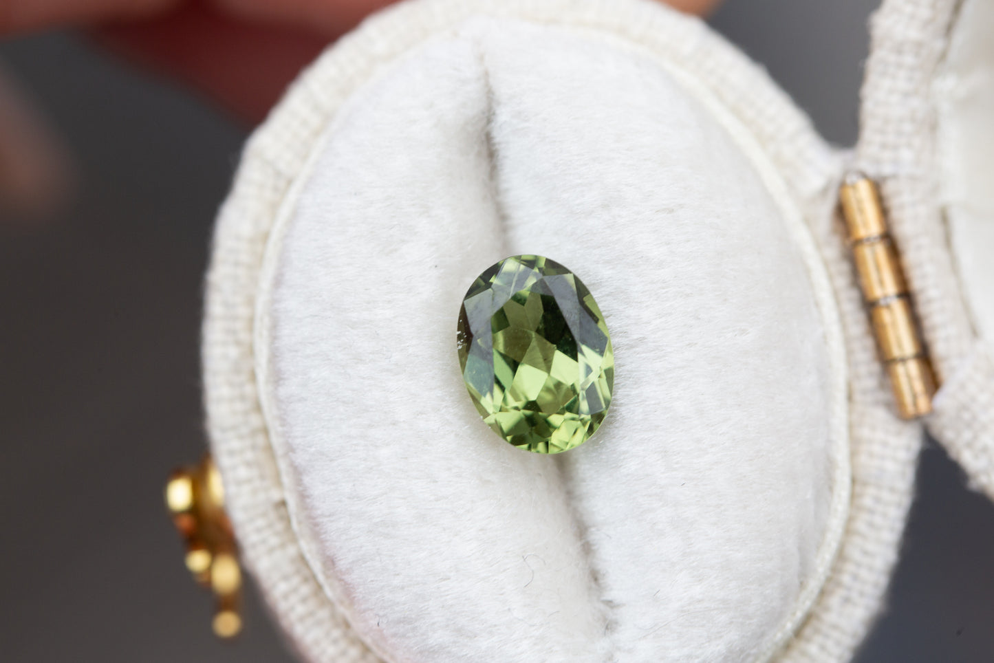 1.41ct oval green sapphire