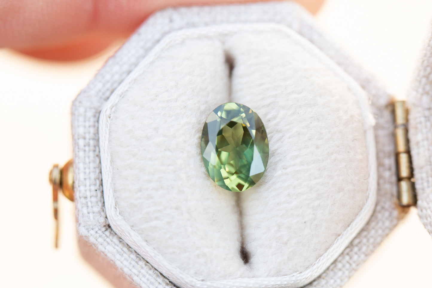 Load image into Gallery viewer, 1.75ct oval green sapphire
