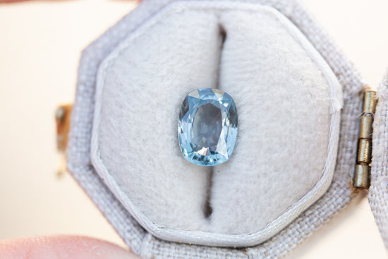 Load image into Gallery viewer, 1.66ct cushion cut blue grey sapphire
