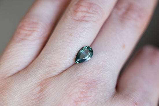 1.62ct pear teal/blue green sapphire