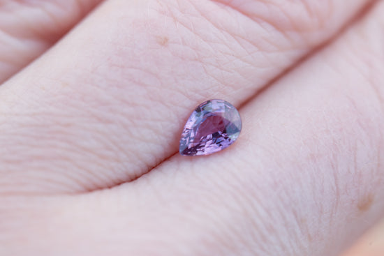 Load image into Gallery viewer, .94ct pear purple pink sapphire
