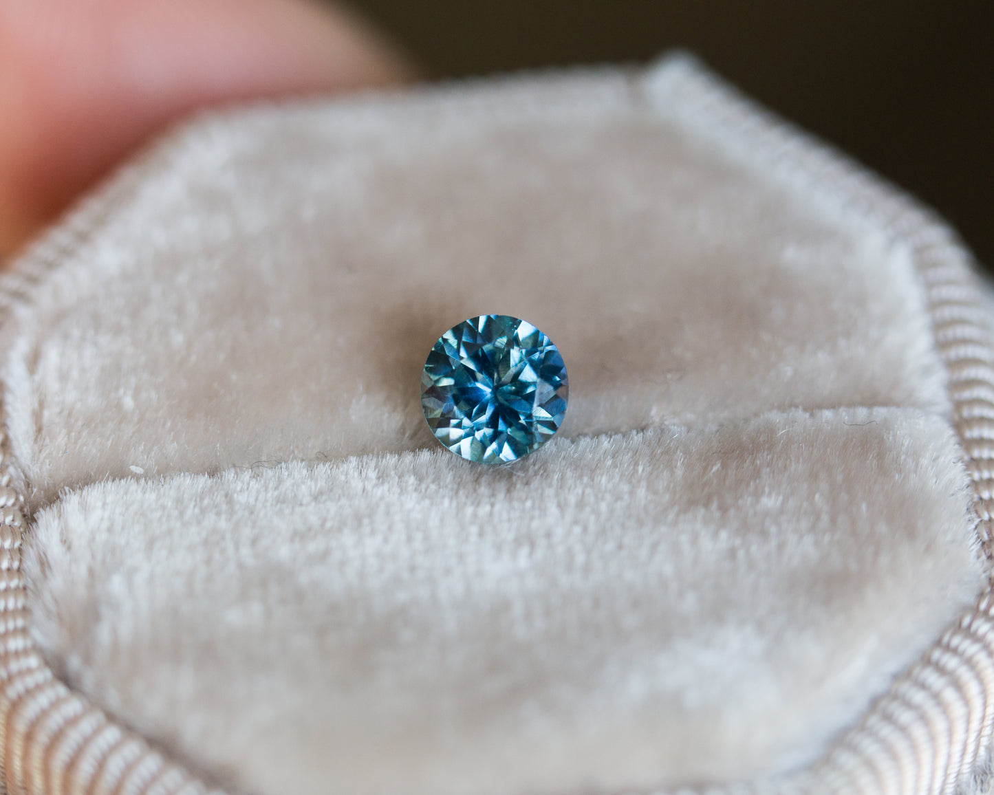 .86ct blue green Montana sapphire