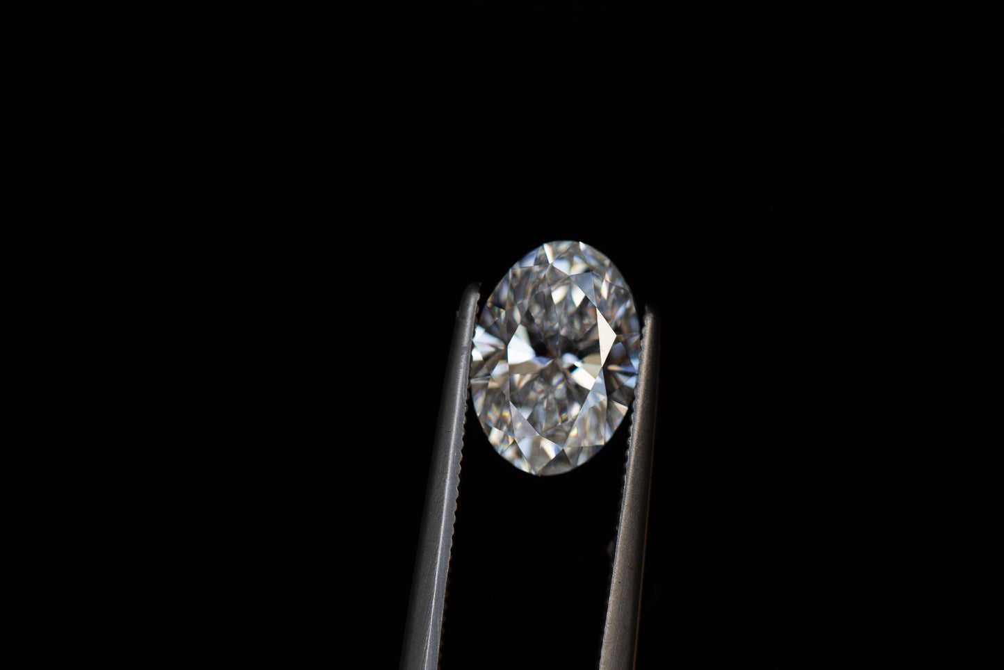 1.72ct oval lab grown diamond