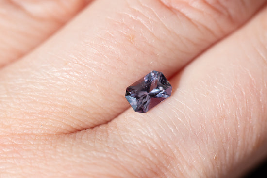 Load image into Gallery viewer, 1.04ct emerald cut mauve lavender sapphire
