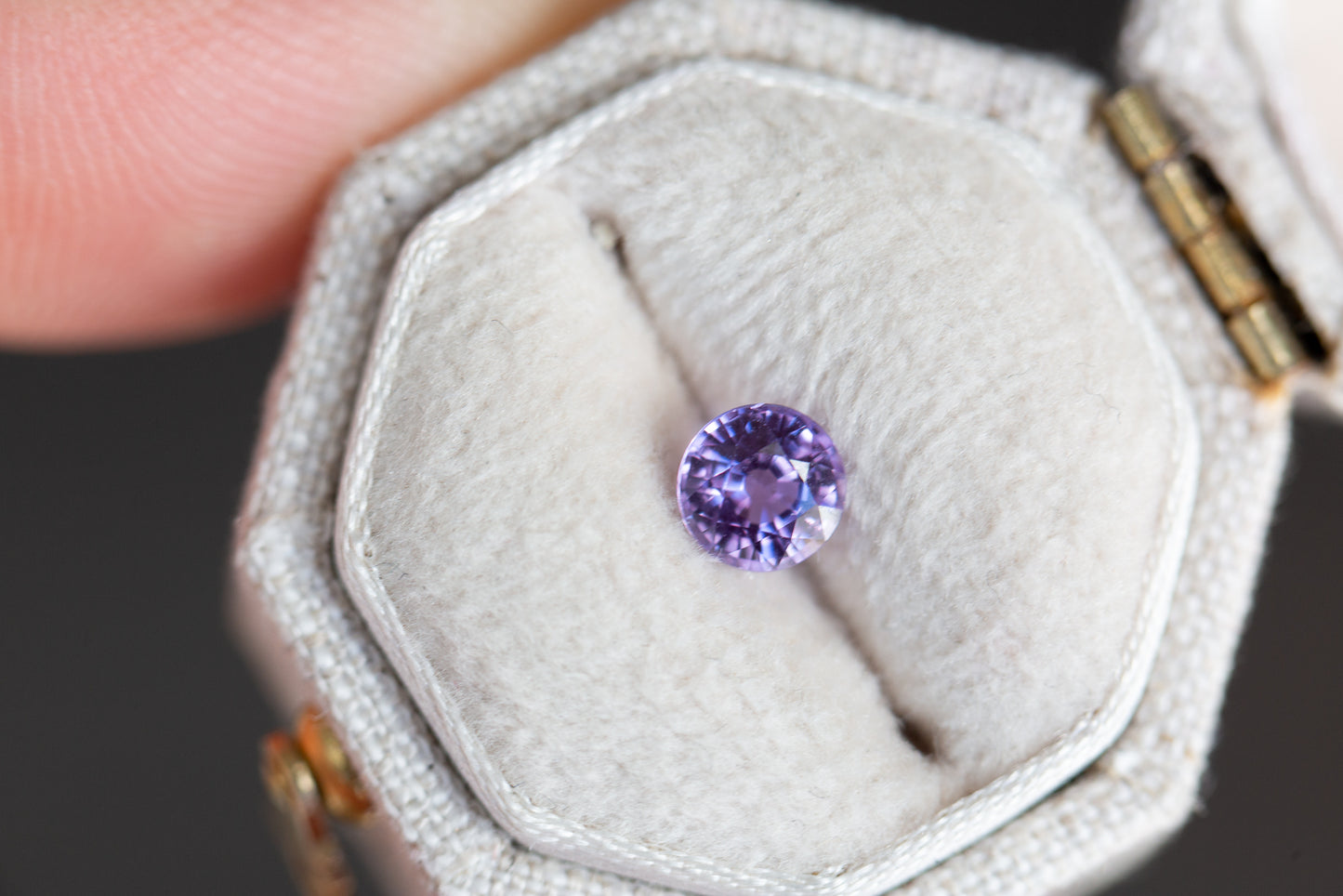 .7ct round purple sapphire