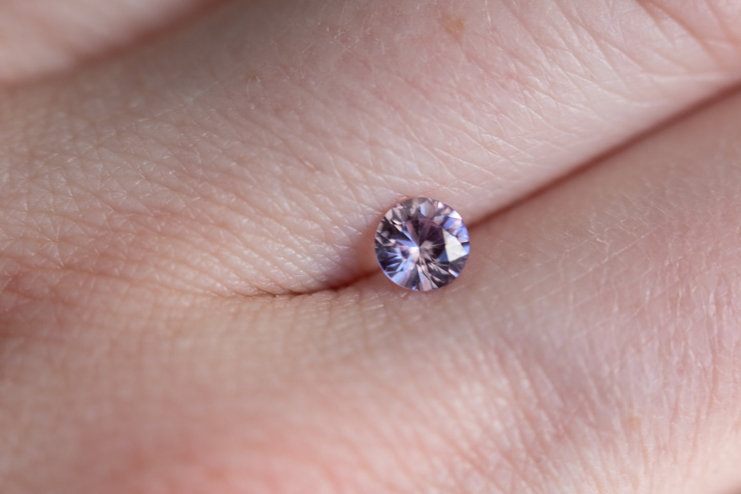 Load image into Gallery viewer, .52ct round light purple sapphire
