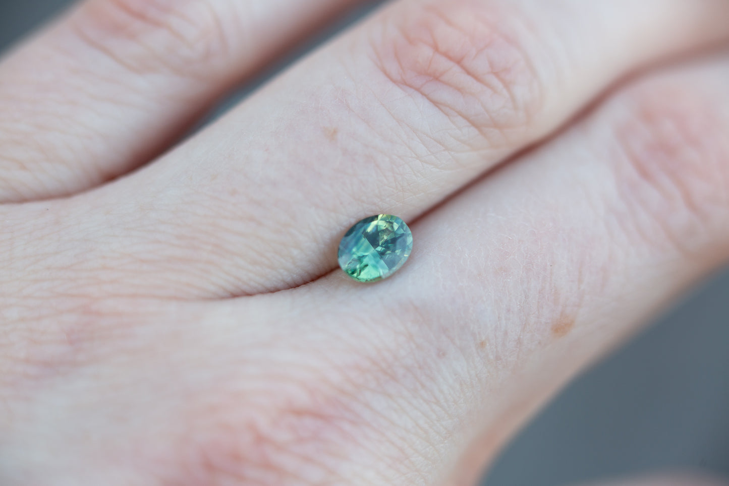 1.08ct oval green teal sapphire