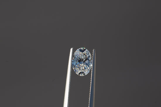 Load image into Gallery viewer, .93ct oval lab grown diamond
