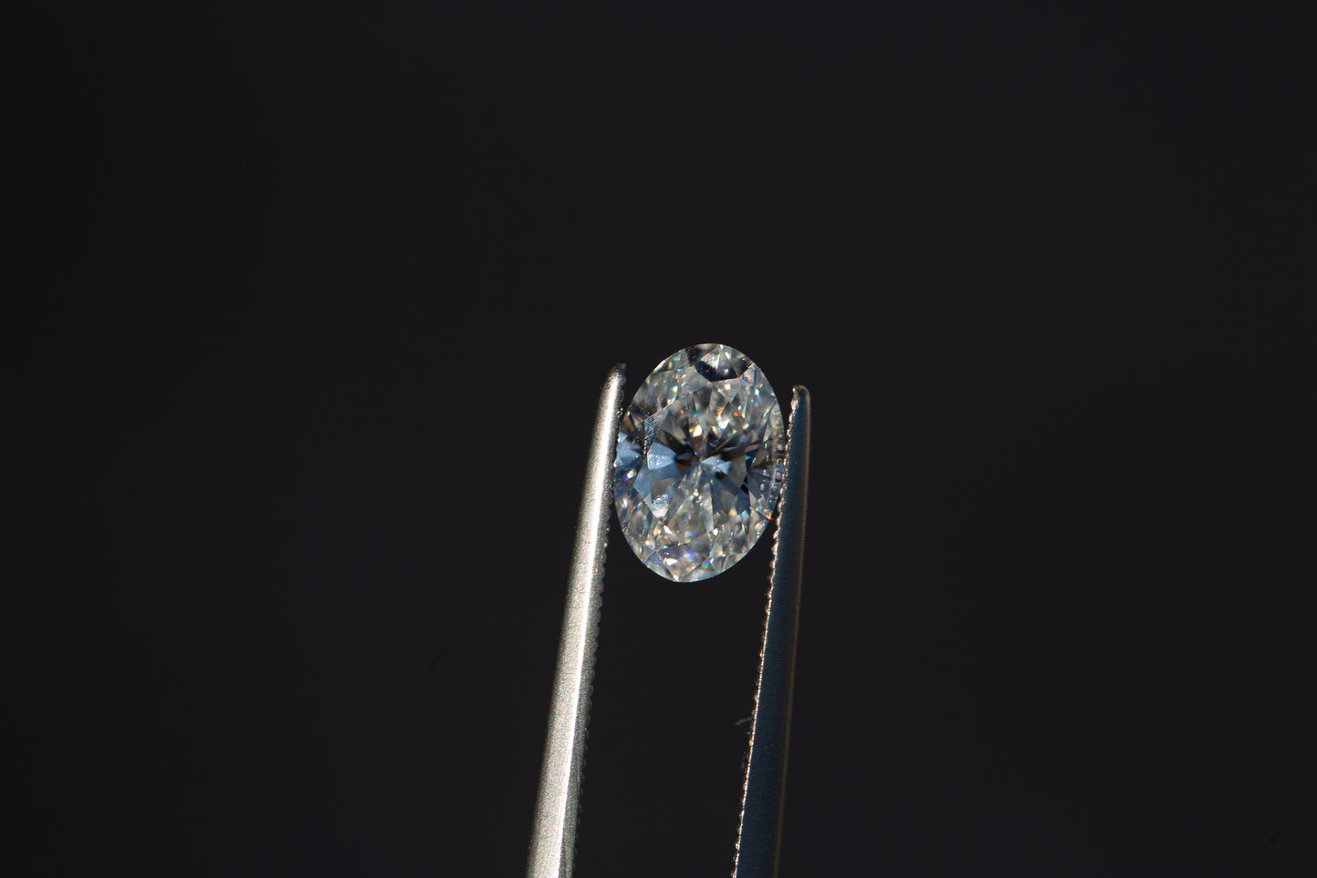 1.08ct oval lab grown diamond