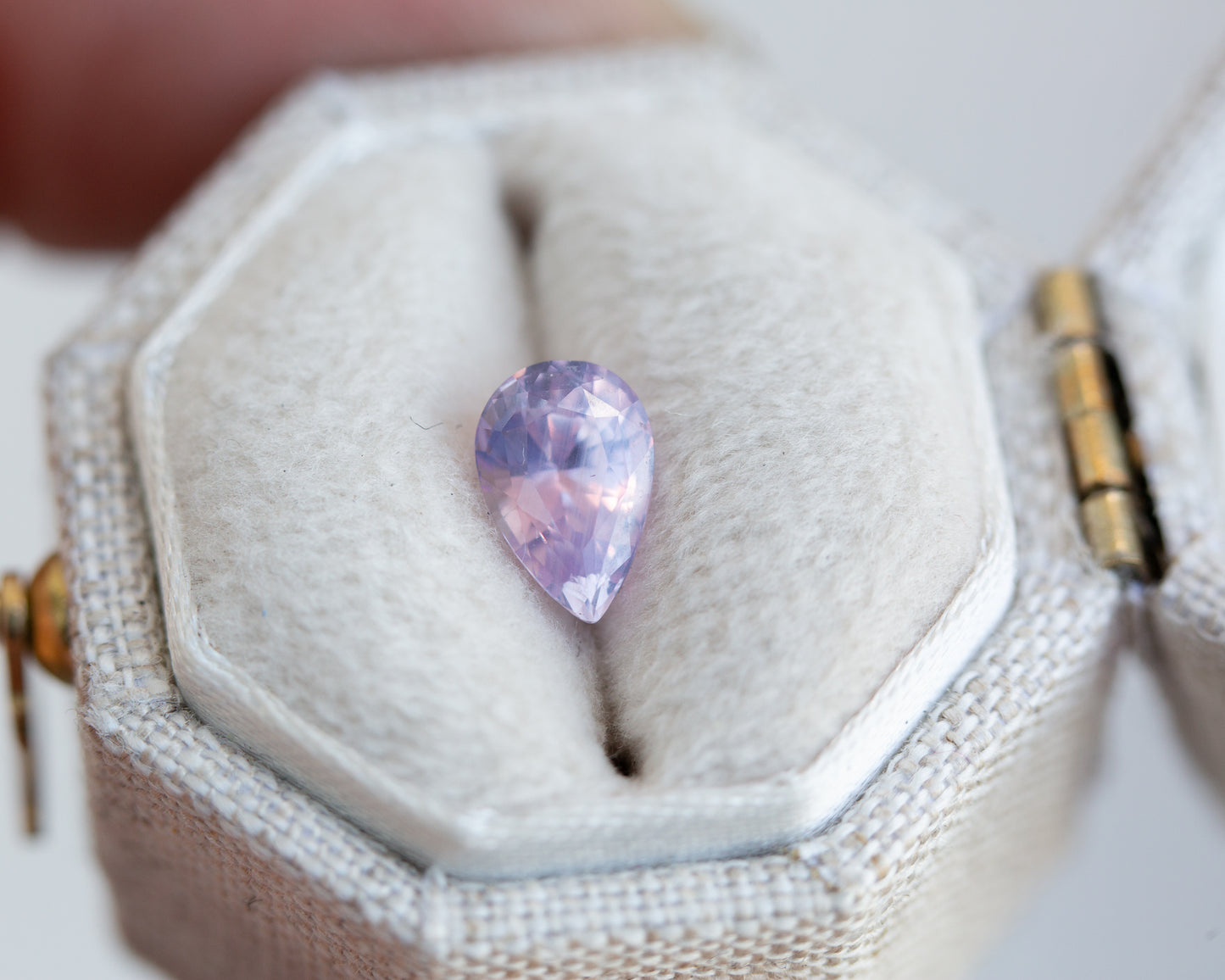 Load image into Gallery viewer, 1.19ct pear opalescent lavender sapphire
