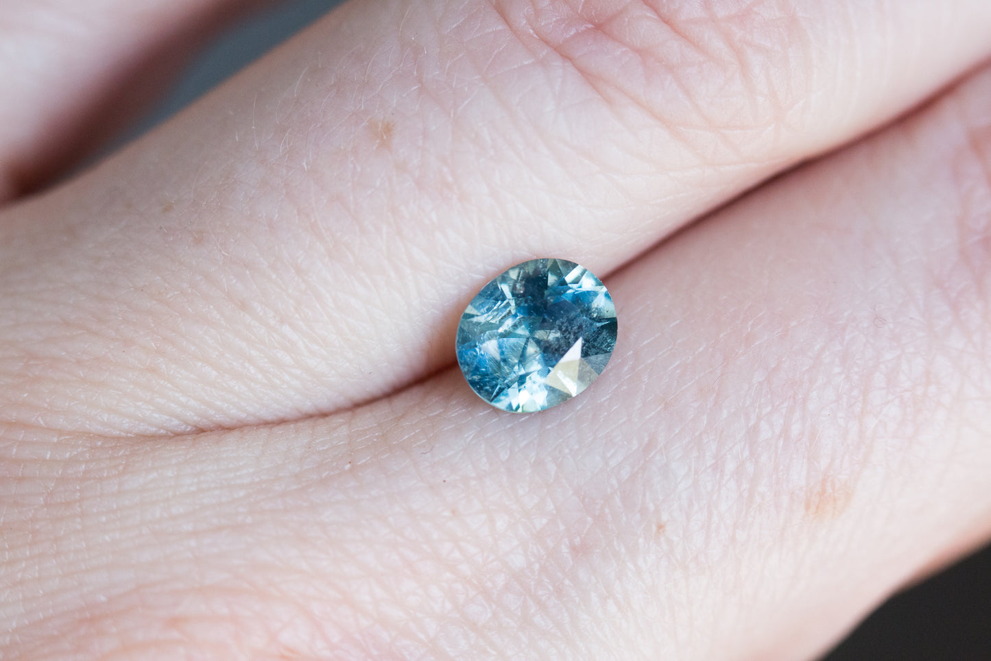 1.53ct oval medium blue sapphire