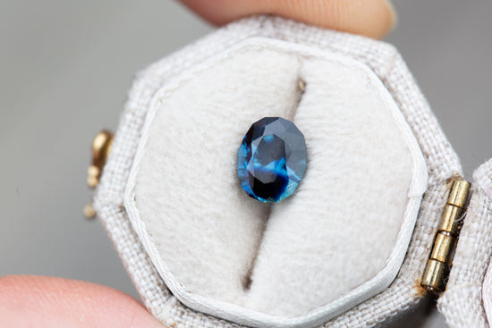 Load image into Gallery viewer, 1.49ct oval deep dark blue sapphire
