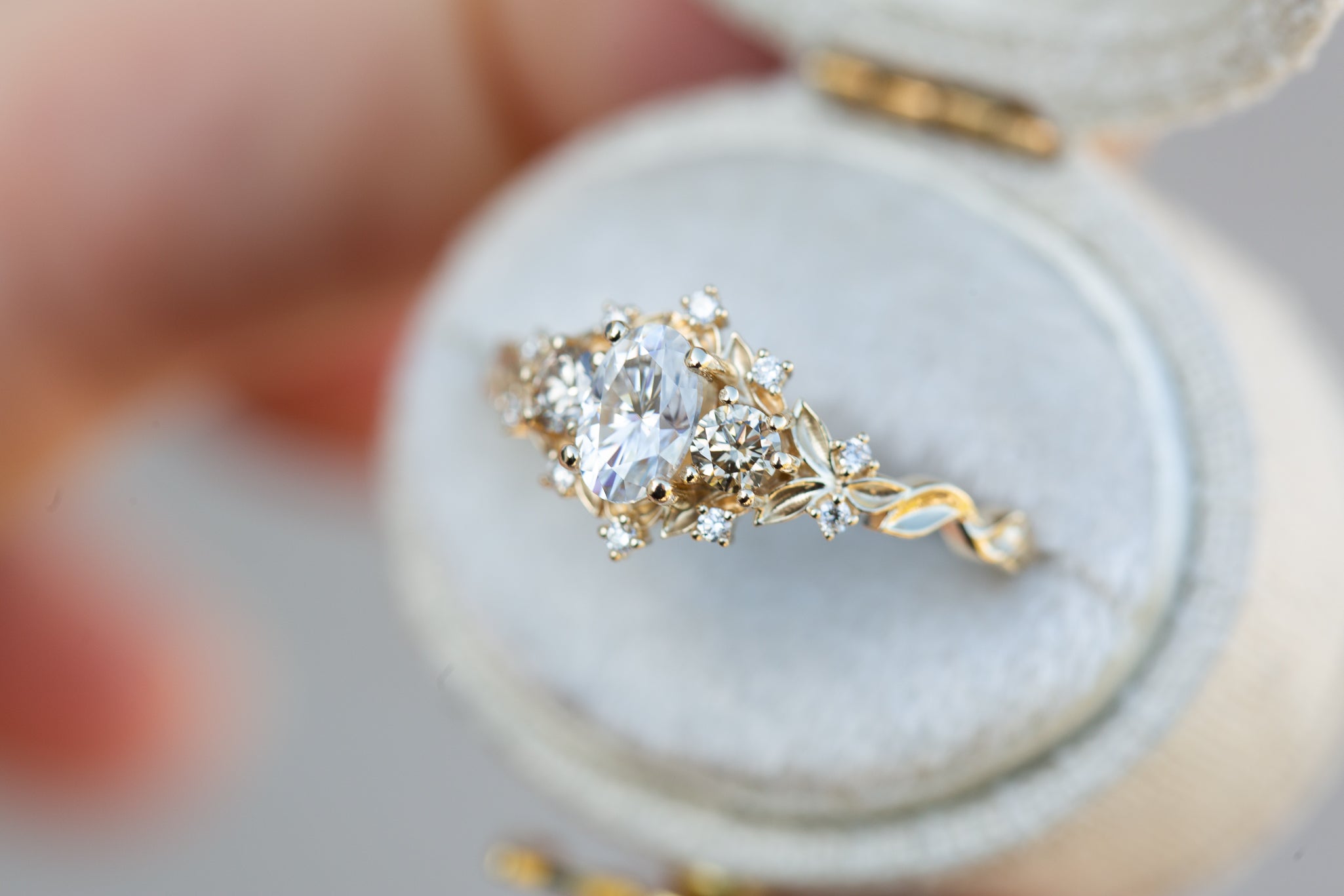 nuts　Briesta Champagne Diamond Amazon.com: 5mm Flawless Champagne Cubic Zirconia Stones