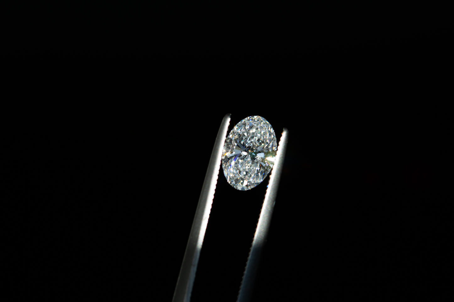 .85ct oval lab diamond, D/VS1