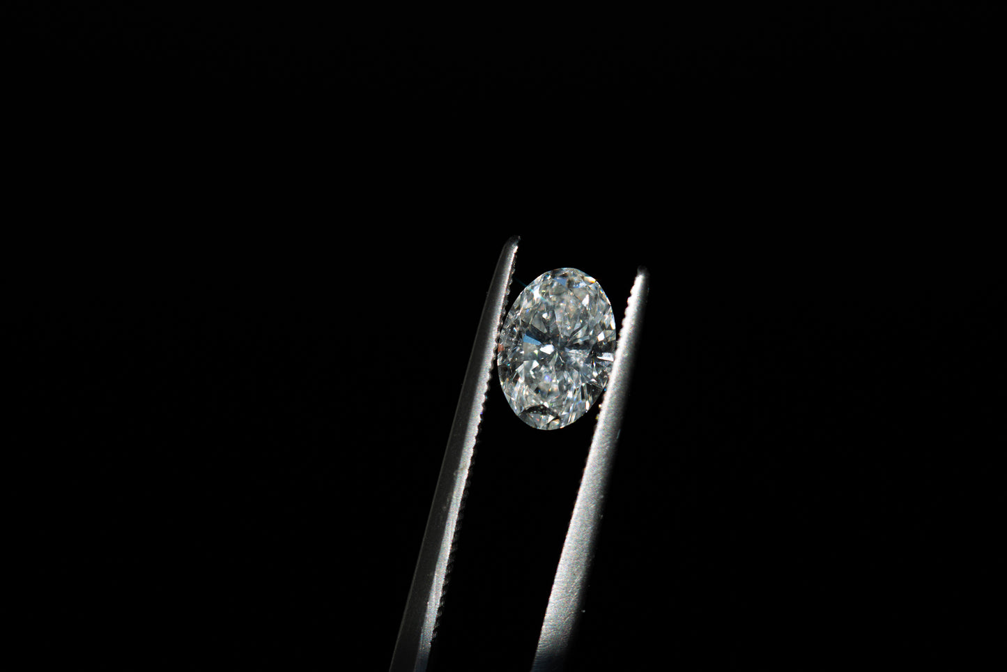 .83ct oval lab diamond, E/VS1