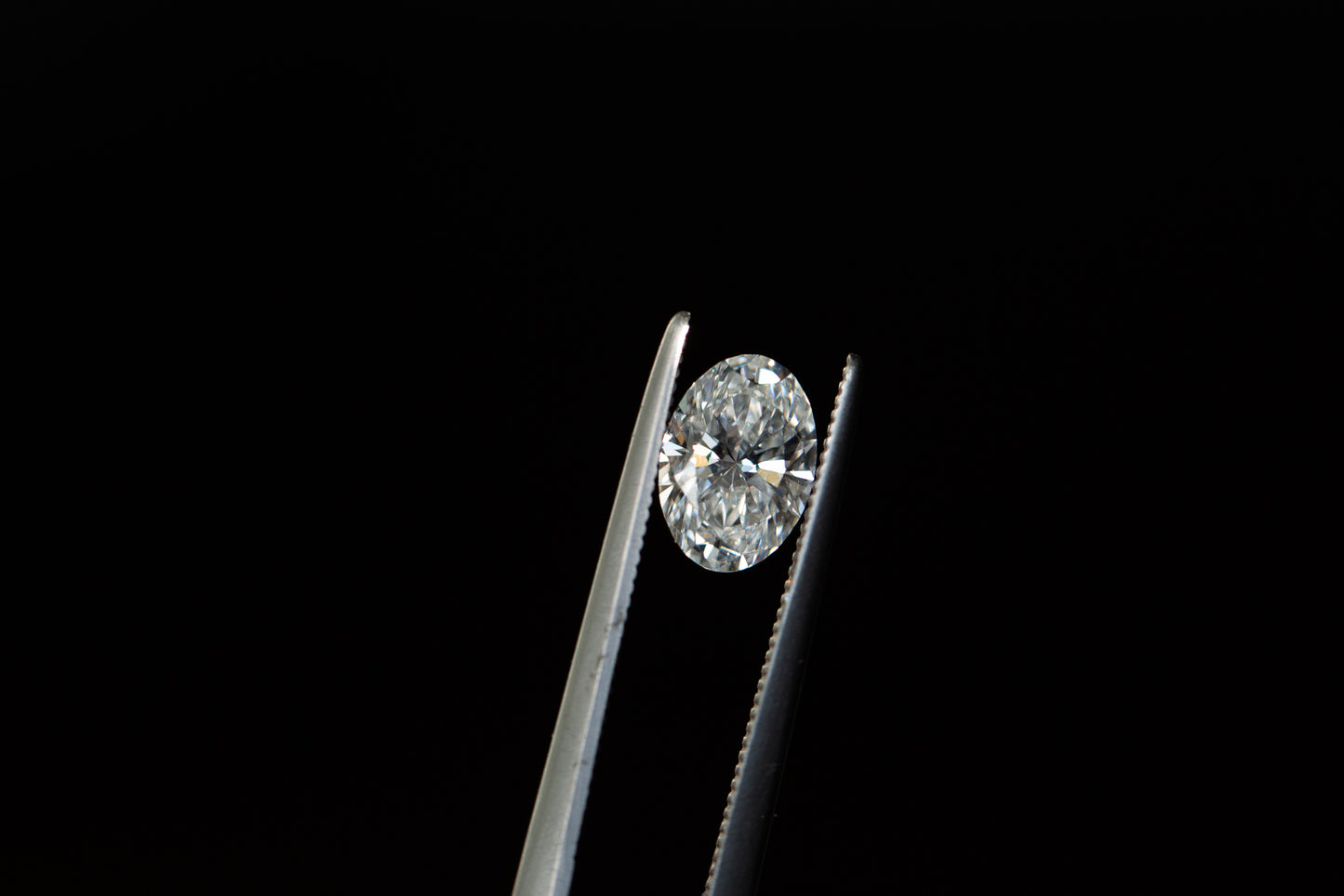 .83ct oval lab diamond, E/VS1