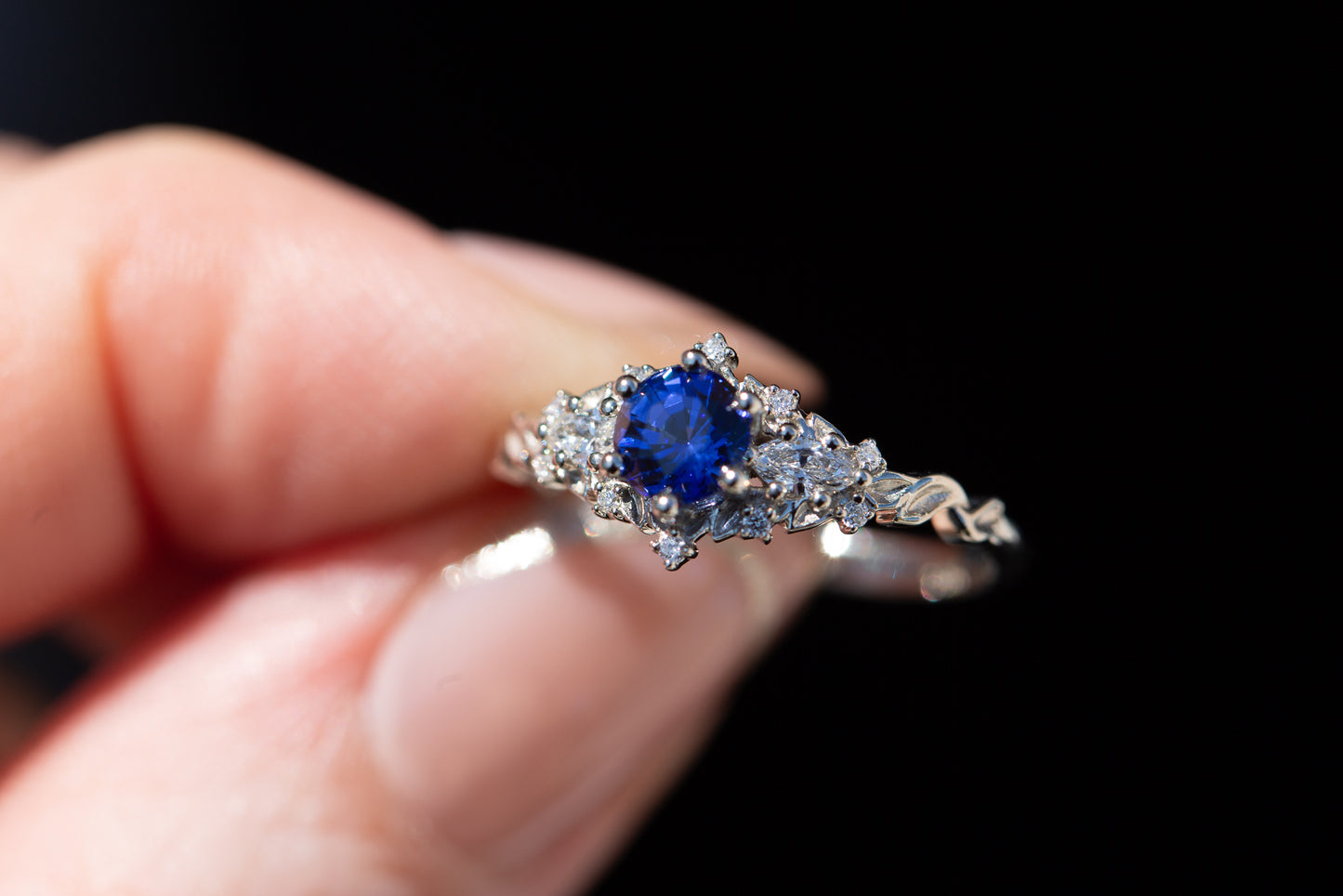 How To Pick the Best Oval Blue Sapphire Engagement Ring - YouTube