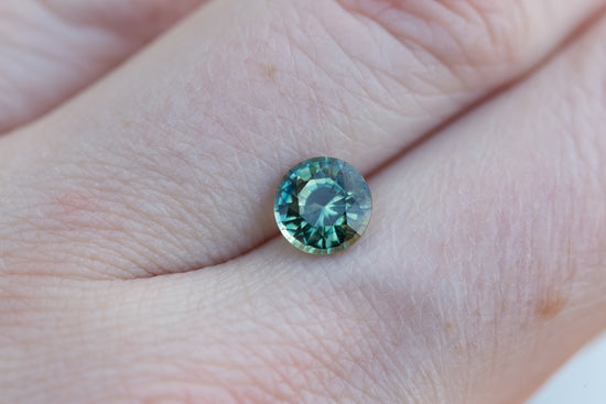 1.57ct round green teal sapphire