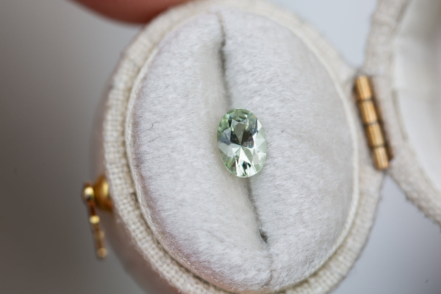 .88CT light green oval sapphire