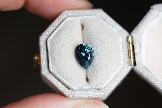 Load image into Gallery viewer, 1.75ct pear periwinkle blue sapphire

