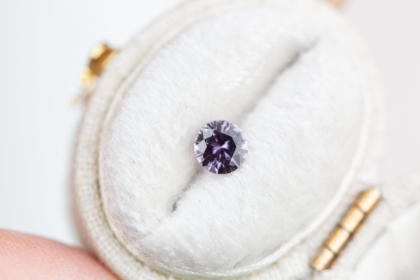 Load image into Gallery viewer, .58ct round purple mauve sapphire
